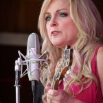 Rhonda Vincent at Gettysburg 2013 - photo by Frank Baker