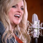 Rhonda Vincent at Gettysburg 2013 - photo by Frank Baker