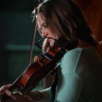 Kimber Ludiker with Della Mae at Gettysburg (August 2013) - photo © Frank Baker