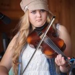 Shelby Gold with Gold Heart at the Gettysburg Bluegrass Festival (May 2015) - photo by Frank Baker