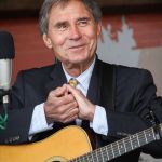 Ron Thomasson with Dry Branch Fire Squad at the May 2016 Gettysburg Bluegrass Festival - photo by Frank Baker