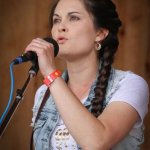 Tori Gold with Gold Heart at the Gettysburg Bluegrass Festival (May 2015) - photo by Frank Baker