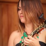 Jenni Lyn Gardner with Della Mae at Gettysburg (August 2013) - photo © Frank Baker