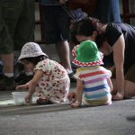 Chalking up a storm at the 2014 Loudoun Bluegrass Festival - photo by Frank Baker