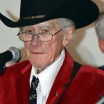 Melvin Goins performs for the Kentuckians of Michigan (April 3, 2015) - photo © Bill Warren