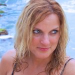 Rhonda Vincent - good hair day?