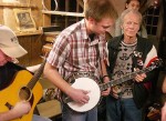 Alvin Breeden providing a good left hand to Zach Demming at one of Geoff Stelling's picking parties - photo by Dean Hoffmeyer Alvin Breeden providing a good left hand to Zach Demming at one of Geoff Stelling's picking parties - photo by Dean Hoffmeyer